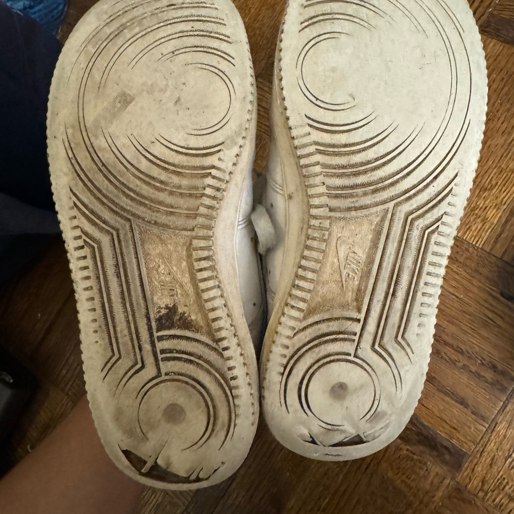 Nike Beat Up Air Force 1s - Picture 11 of 11